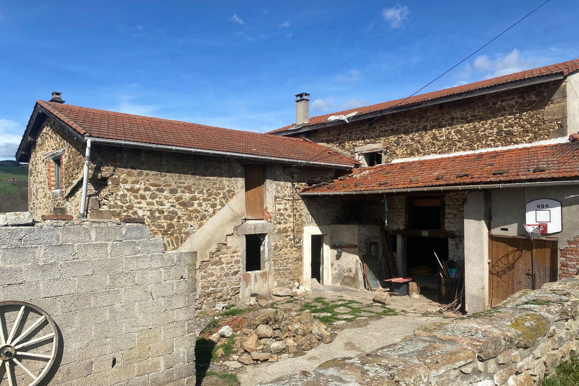 PIERRES DE SAINT CHAMOND